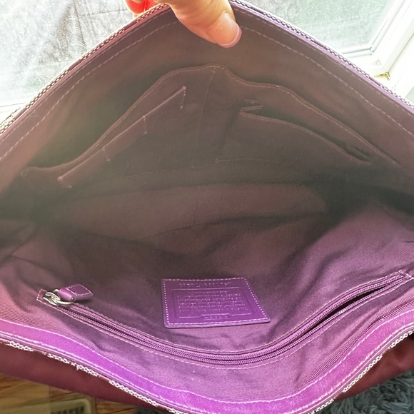 Coach Signature Messenger Bag Purple Crossbody - Picture 13 of 16